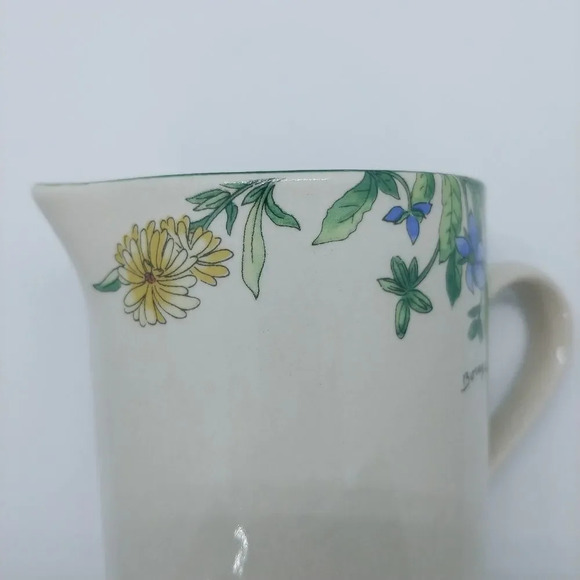 Majesticware by Sakura Glazed Stoneware  Creamer - Picture 4 of 7